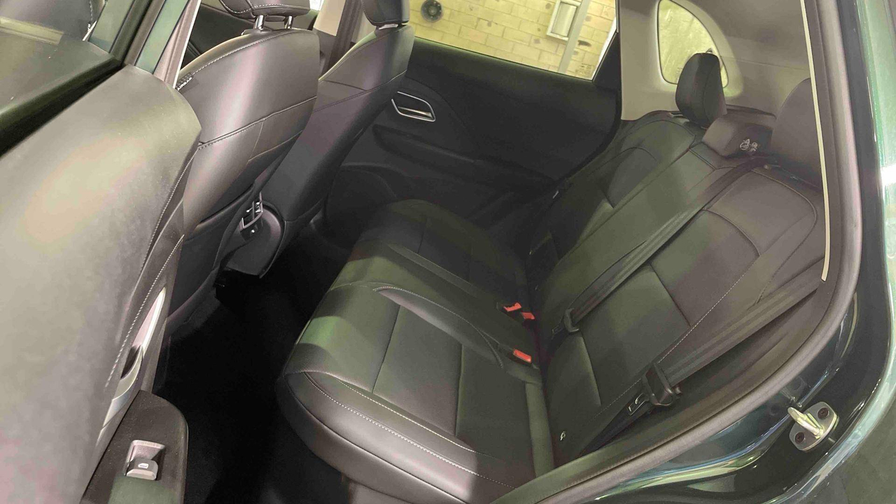 MG ZS 1.5 L Hybrid+ 197 ch — photo 21