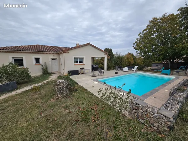 T7 MAISON 175m2 dans quartier calme