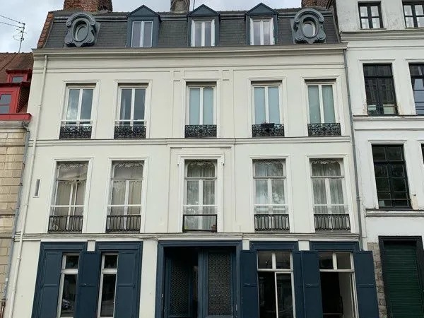 Appartement de charme peuple Belge - palais de justice