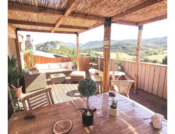 Maison 8 pièces 150 m²