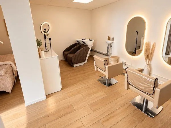 Opportunité rare - institut de beauté clé en main - 70 m² + grande cave