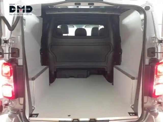 Peugeot Expert fg long 2.0 bluehdi 180ch s&amp;s cabine approfondie fixe asphalt eat8 — photo 12