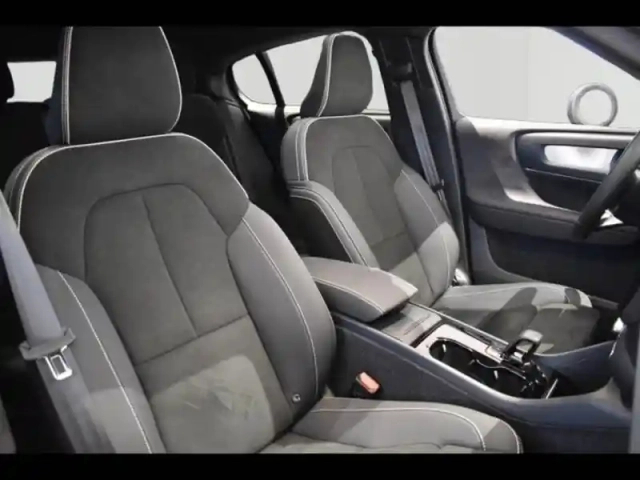 Volvo C40 e single extended range 252ch plus — photo 19