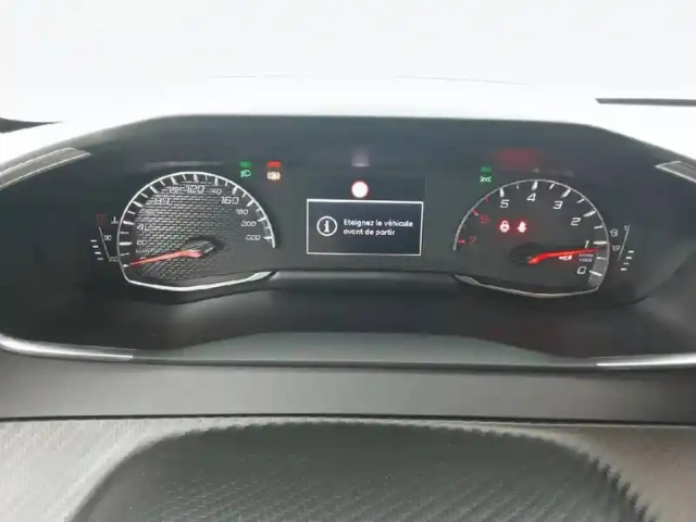 Peugeot 208 puretech 75 s&amp;s bvm5 — photo 10