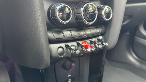 Mini Mini 1.5 One 102 - Camden – 2022 – 53457 km – Essence – Boîte Manuelle — photo 16