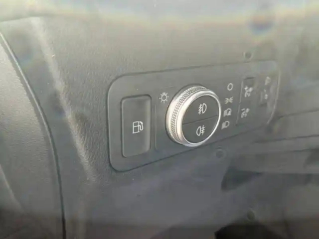 Ford Kuga 2.5 duratec 225ch phev titanium bva — photo 13