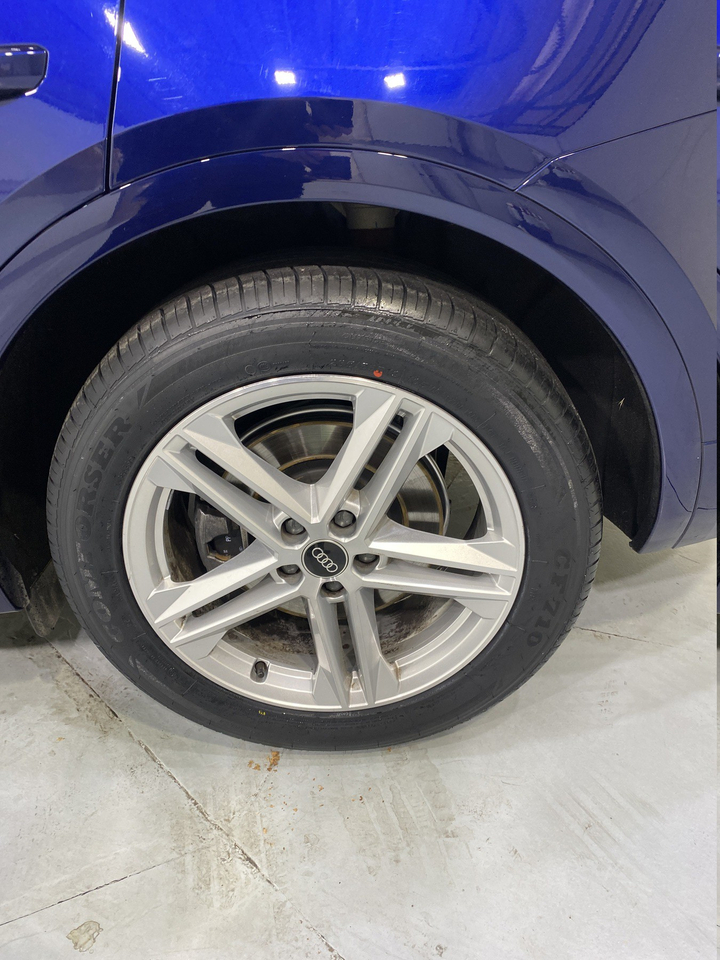 Audi Q5 — photo 33