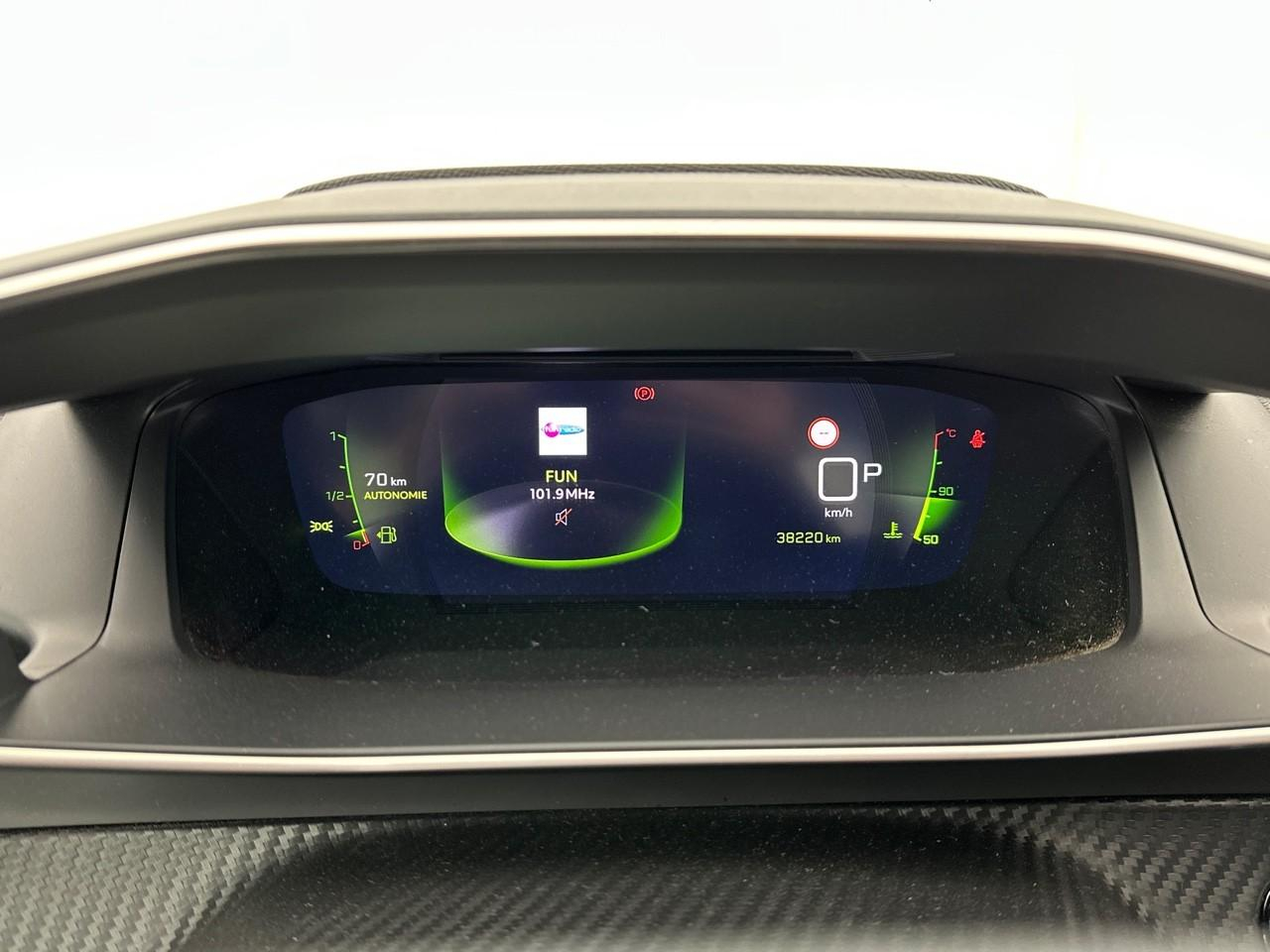 Peugeot 208 puretech 100 s&s eat8 allure — photo 21