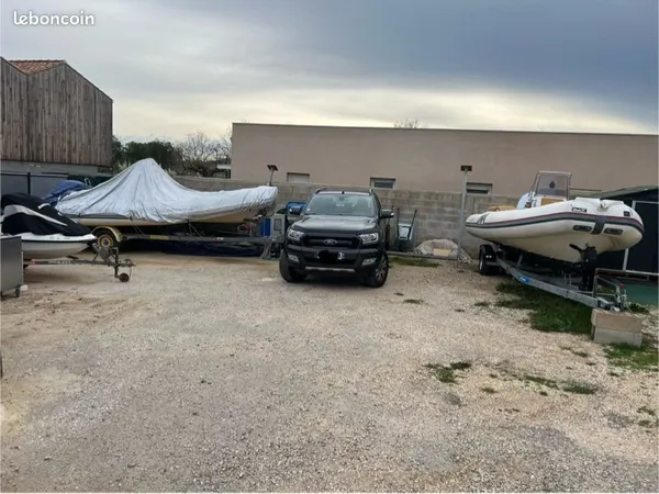 Gardiennage véhicule et bateaux dans jardin privé