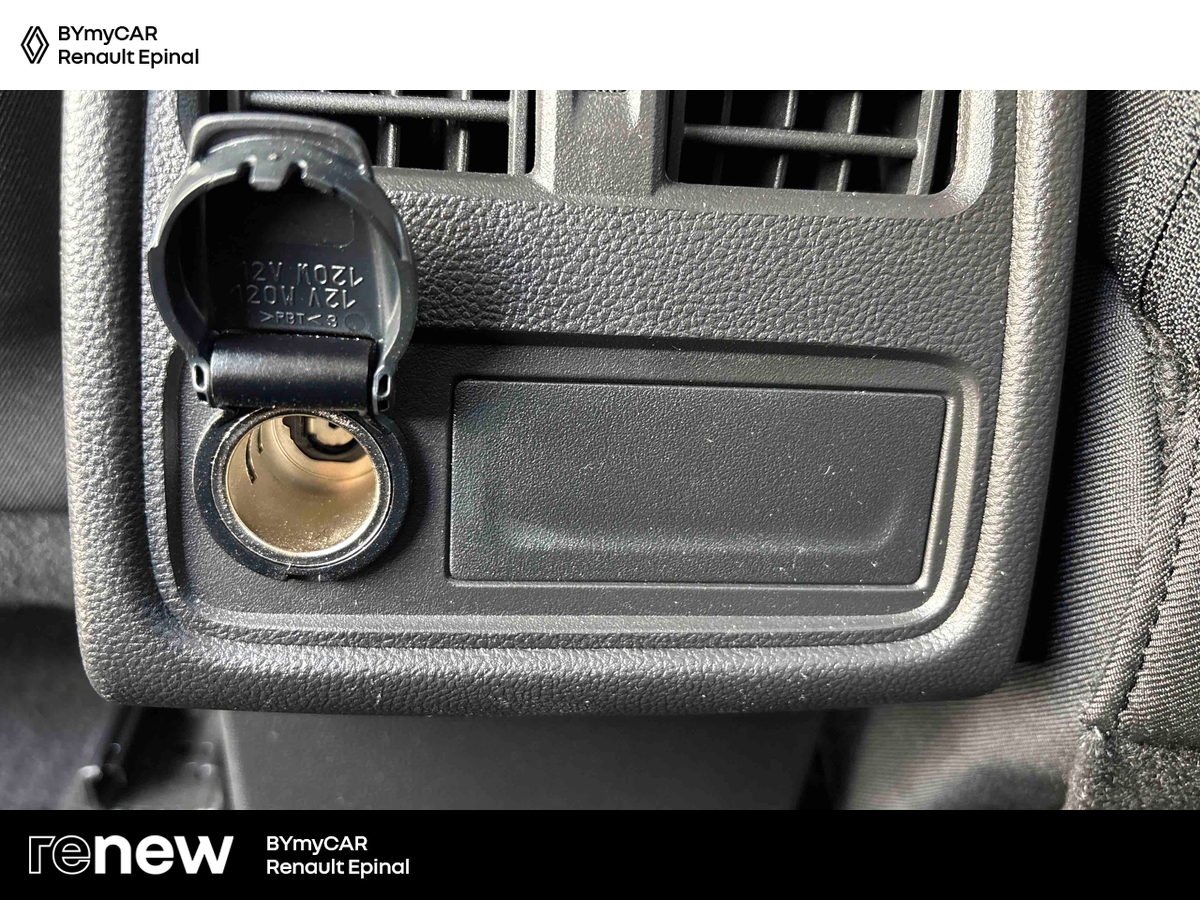 Renault Captur TCe 90 — photo 23