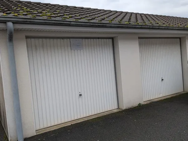 GARAGE FERME LONS 16,5 m2