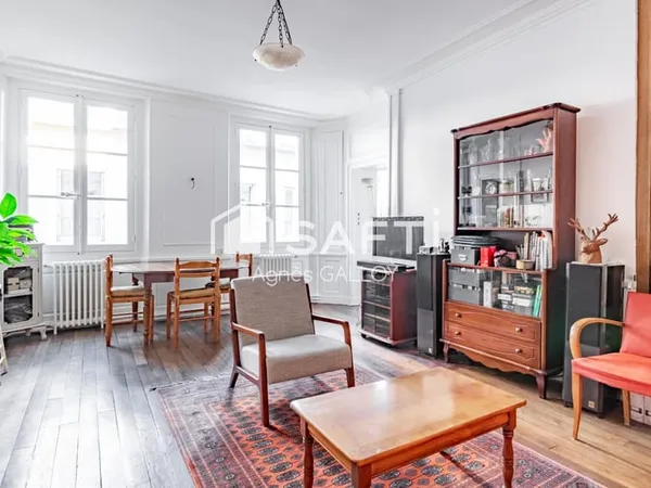 Appartement 2 pièces : charme, central et calme
