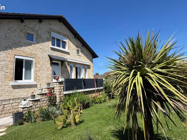 Maison 8 pièces 121 m²