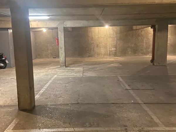 Location parking Rue St Maur