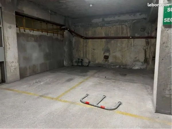 Parking 18 m²