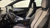 Peugeot 3008 HYBRID4 300ch GT Pack e-EAT8 — photo 12
