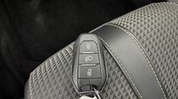 Peugeot 2008 1.2 PureTech 130ch S&S GT — photo 16