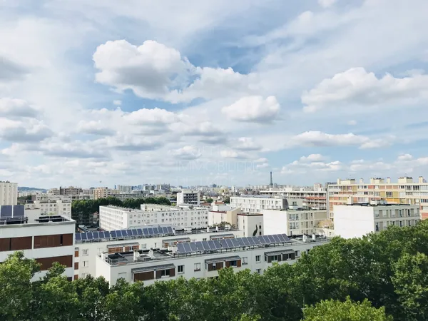 MONTROUGE - STUDIO AVEC PARKING