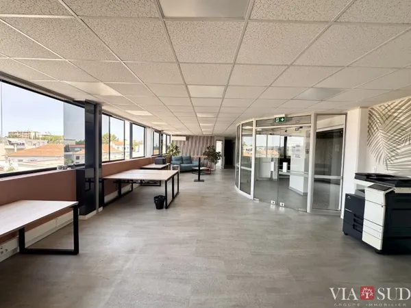 Local d'activité 330 m²