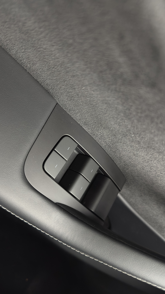 Tesla MODEL Y Grande Autonomie Dual Motor AWD — photo 15
