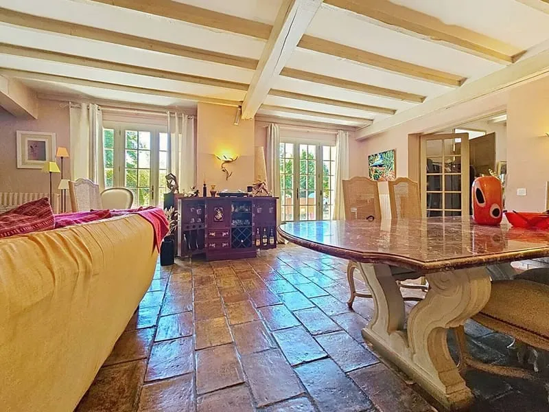Photo 5