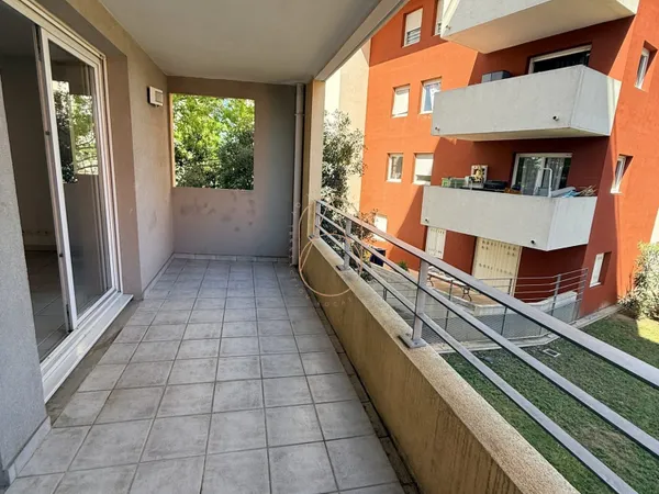 T3 Lumineux avec Terrasse - Odysseum