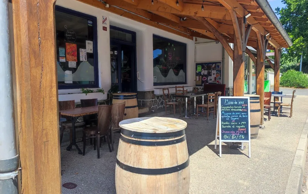Photo 3