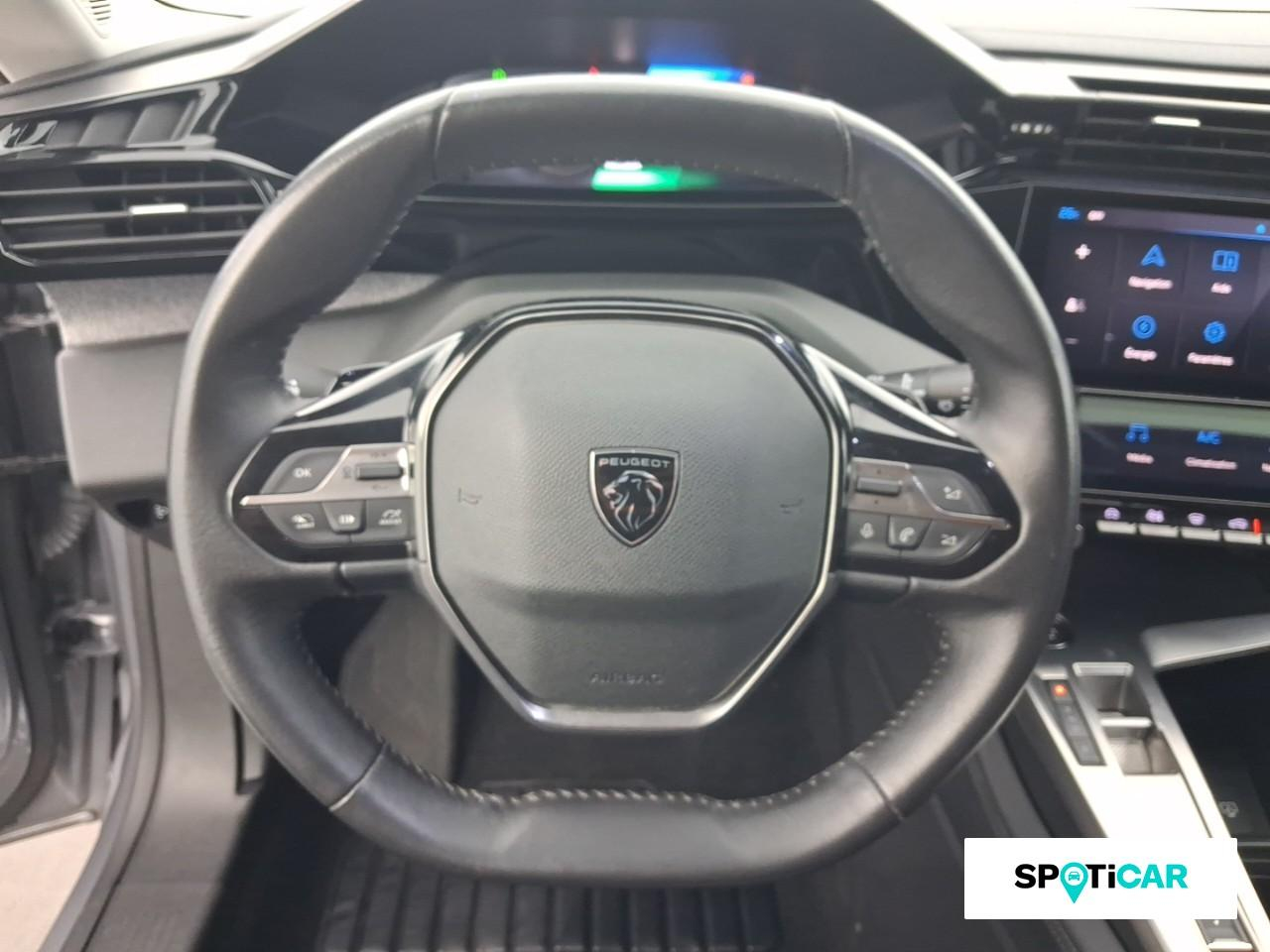 Peugeot 308 phev 180ch allure pack e-eat8 — photo 12
