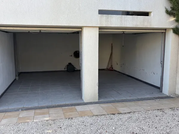 Stationnement Location Narbonne   180€