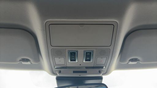 Jaguar F-Pace 2.0 D 163 2WD - Prestige – 2018 – 120482 km – Diesel – Boîte Manuelle — photo 11