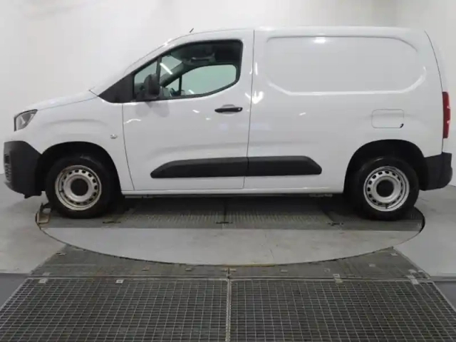 Peugeot Partner standard 650kg bluehdi 100ch s&amp;s premium — photo 5