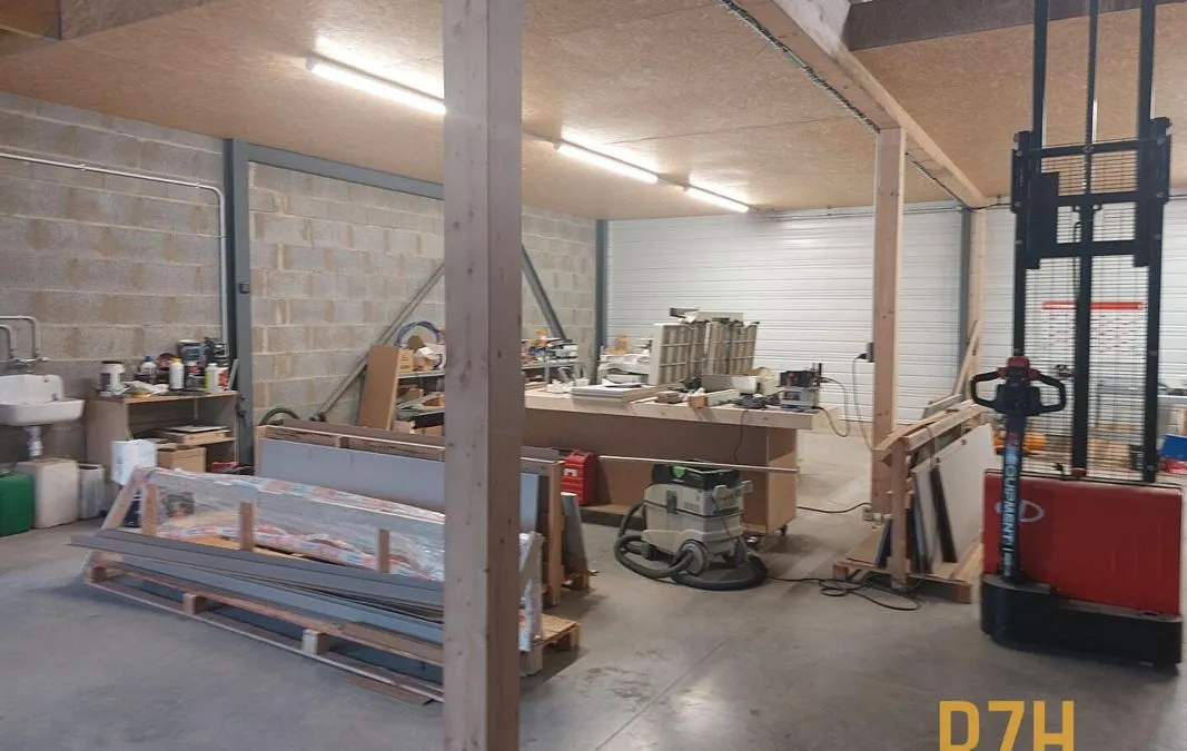 Photo 1