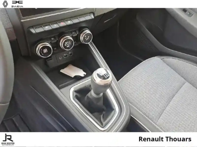 Renault Clio 1.0 tce 90ch techno - 24 — photo 6