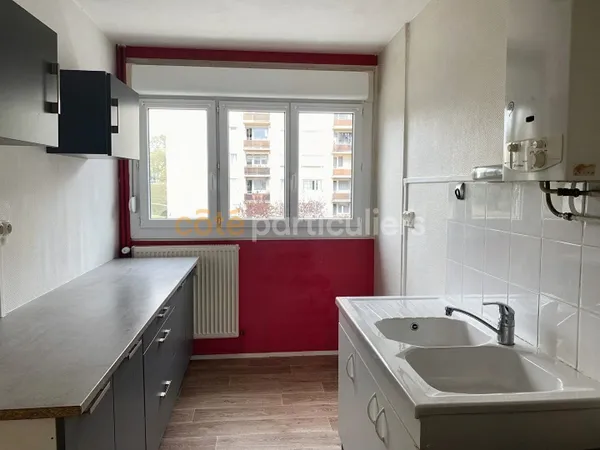 LONGVIC - T3 de 59 m² avec parking et cave