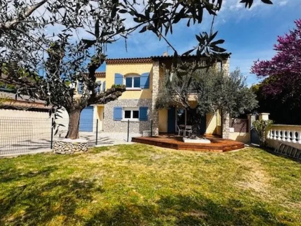 A VENDRE EXCLUSIVITE VILLA 211M² 11 PIECES 7 CHAMBRES TERRAIN 7