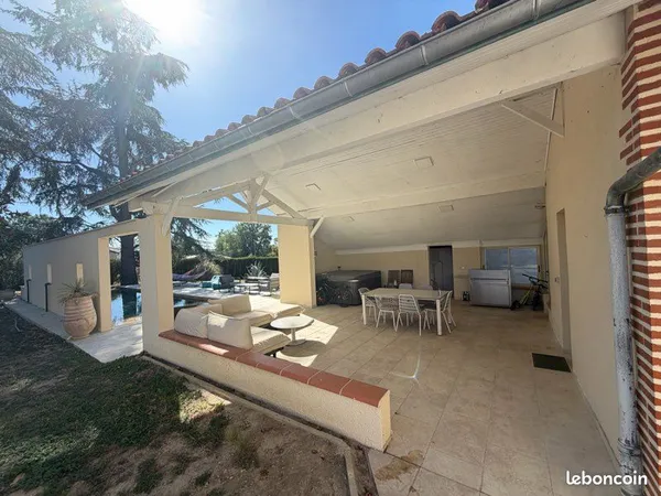 Maison • 141m• 5 pièces • 4 chambres