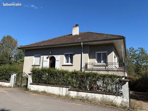 MAISON FAMILIALE 145 m² AVEC BELLE VUE SUR LA CAMPAGNE- TERRAIN 1436m²