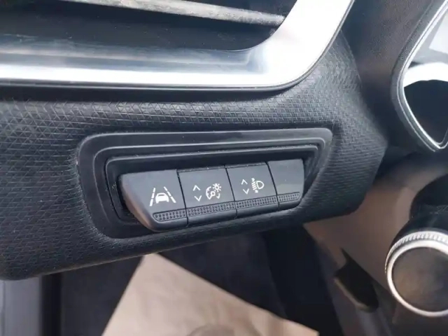 Renault Clio tce 100 — photo 15