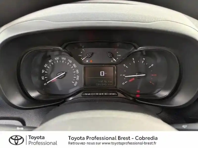 Toyota Proace city medium 100 d-4d business — photo 14