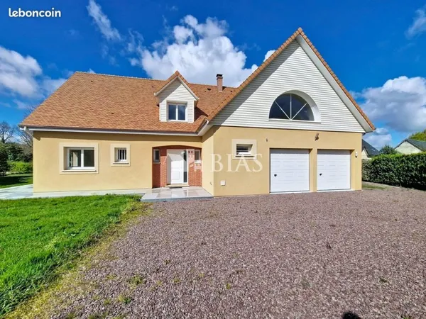 Maison 6 pièces 243 m²