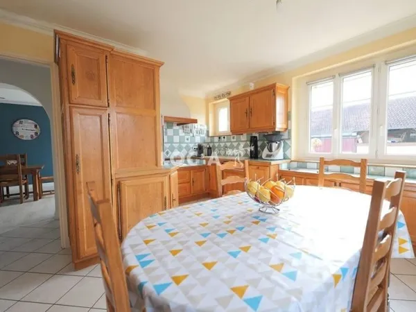 Maison 6 pièces 186 m²