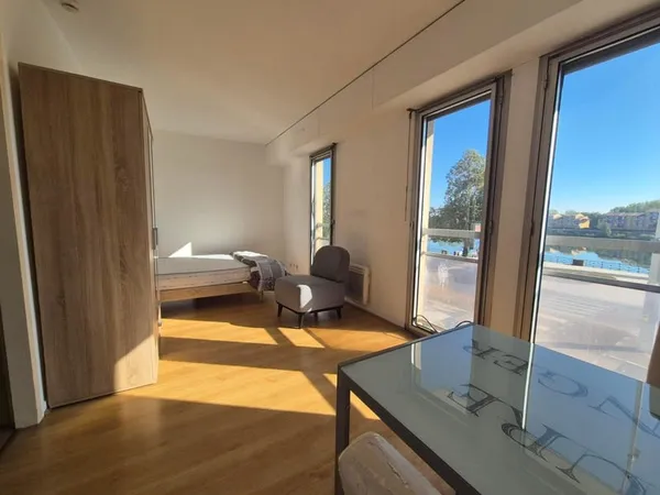 Studio 1 pièce 24 m²