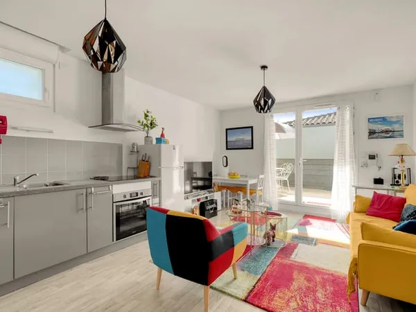 APPARTEMENT 2 PIECES - DERNIER ETAGE