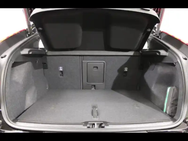 Volvo C40 recharge extended range 252ch plus — photo 7