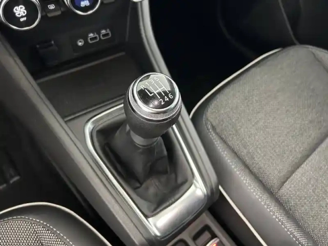 Renault Captur tce 90 — photo 44