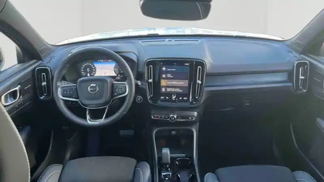 Volvo Xc40 t5 recharge 180+82 ch dct7 — photo 35