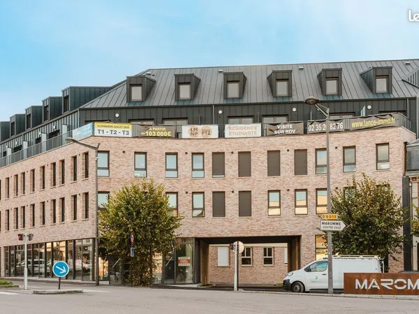 T2 meublé - Balcon - salle de sport / WIFI / CANAL +