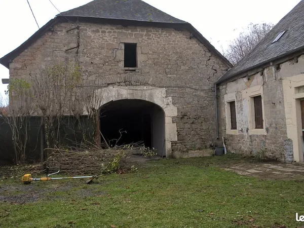 Corps de ferme à rénover