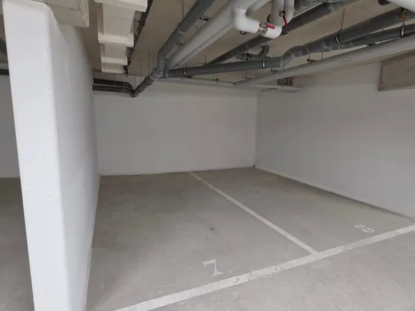 Parking 12 m²