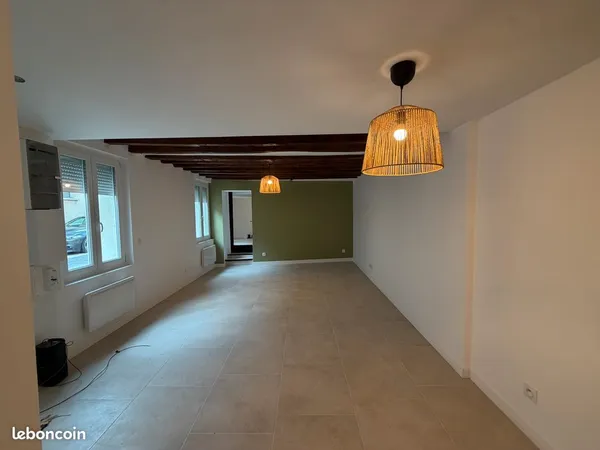 à louer-maison entièrement rénovée -3 chambres